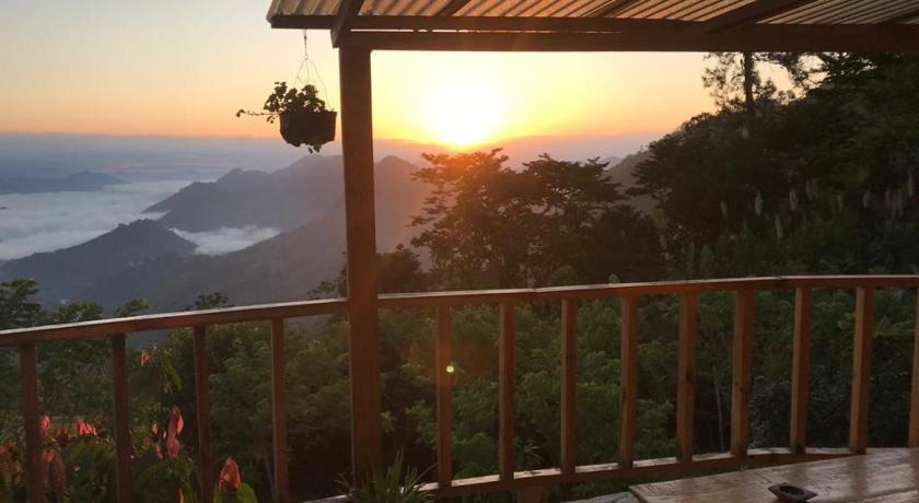 Mountain Nest — Hotel in Lanquin