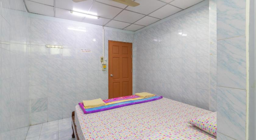 Bangkok New Central Guesthouse 1-Star Hotel room