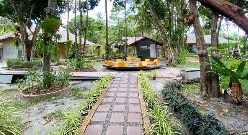 Blanco Hostel Lanta — Hotel in Koh Lanta
