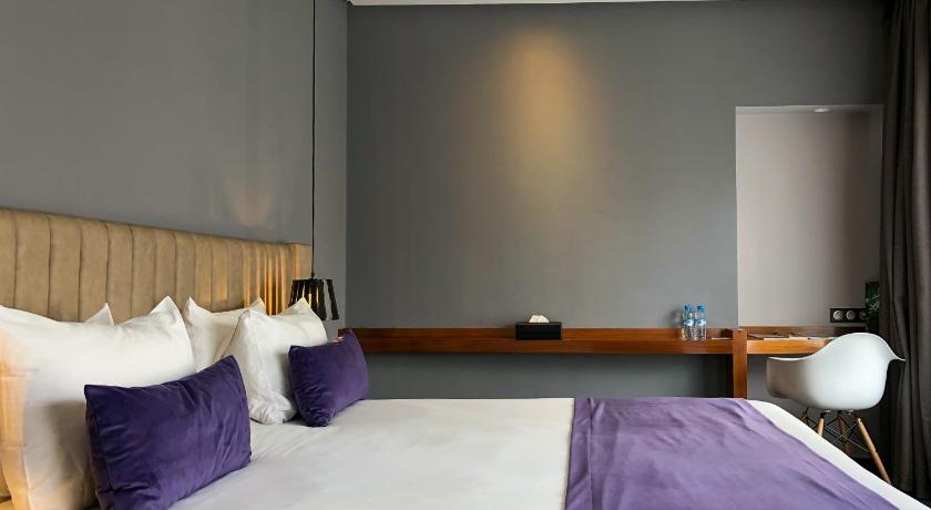 Image of Deluxe Room 3