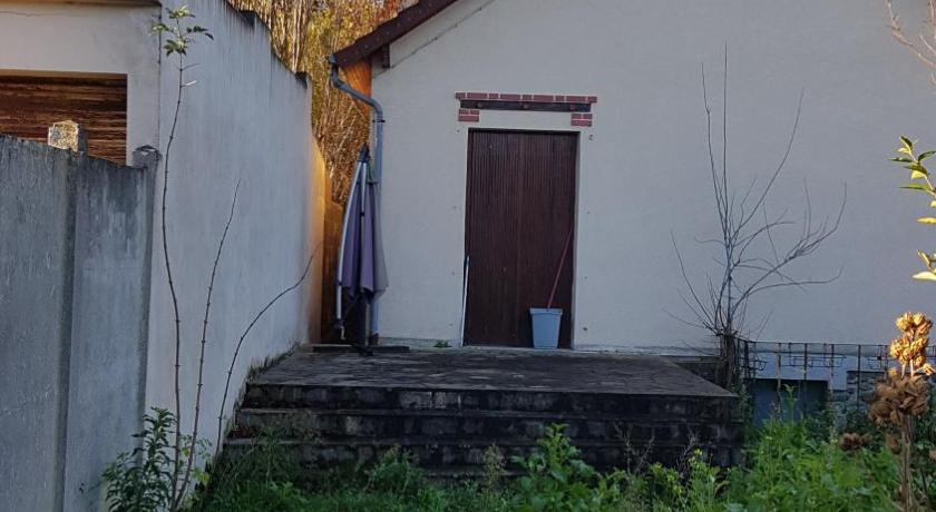Le Pierre CURIE Chez l'habitant photo