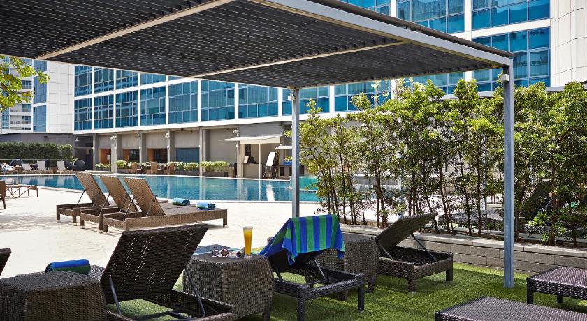 Swimming pool, Orchard Hotel Singapore near Embassy of the United States
