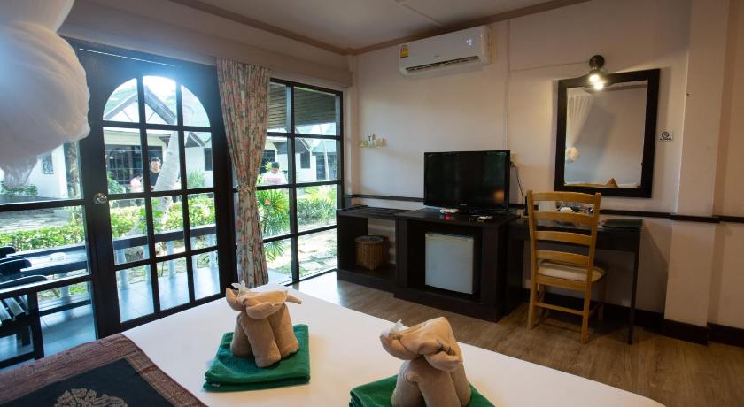 Image of Standard Garden View 6