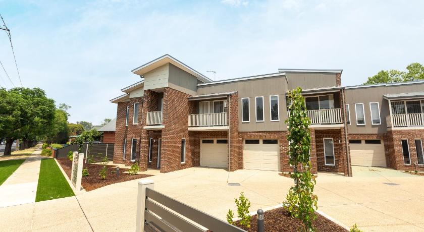 Wagga Apartments #2 photo