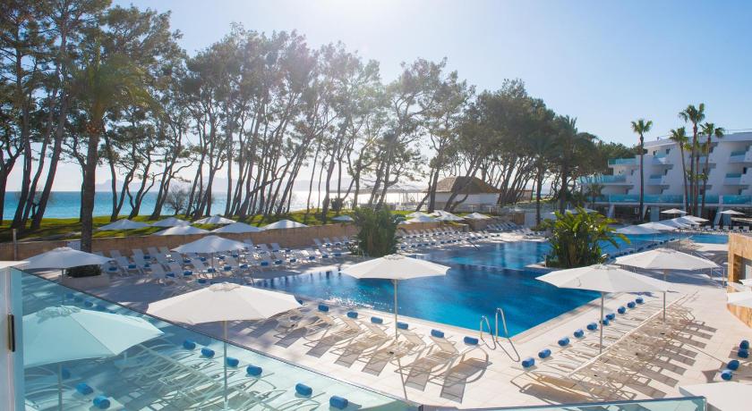 Iberostar Playa de Muro photo