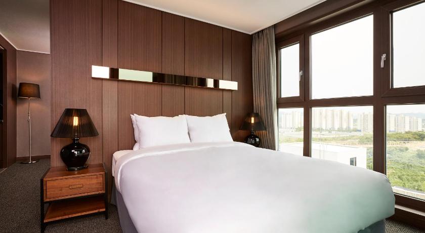 Raonstay in Perla Hotel — Hotel in Jinju-si