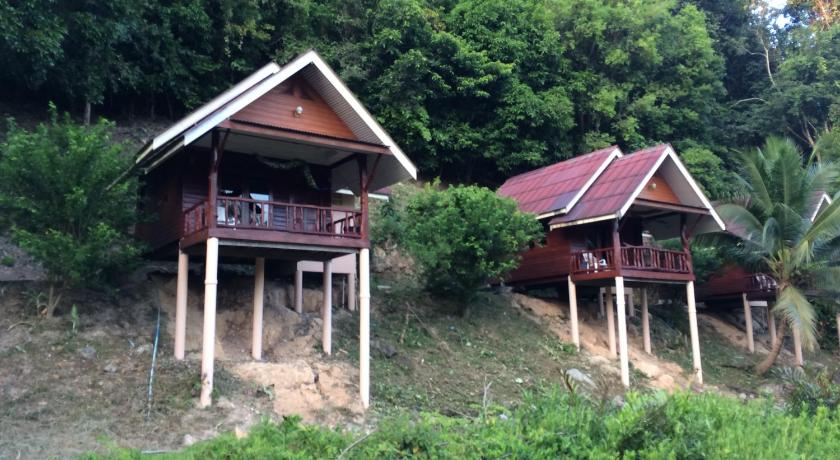 Namtok Bungalows — Hotel in Phang Nga
