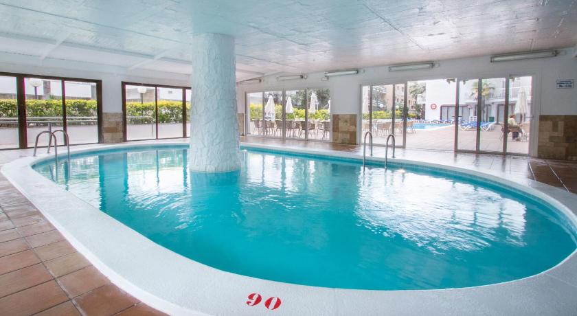 Hotel Garbi Park & AquaSplash photo