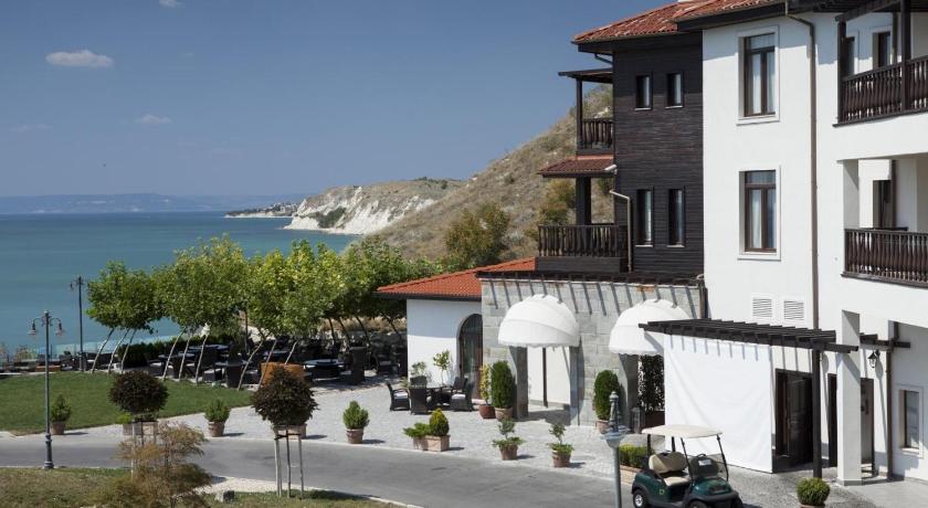 Thracian Cliffs Owners Apartments — Hotel in Kavarna