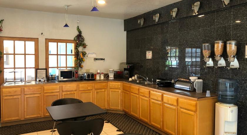 Capital inn photo