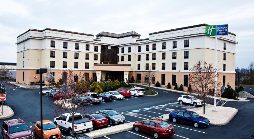 Holiday Inn Express Harrisburg West