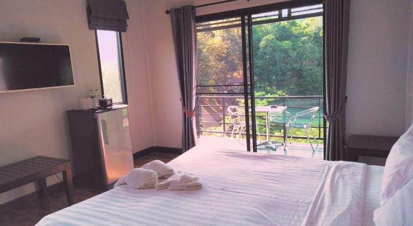 Sangkla Resort photo