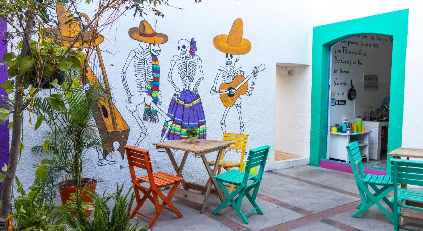 Hostal Casa Colores Adults Only — Hotel in Guadalajara