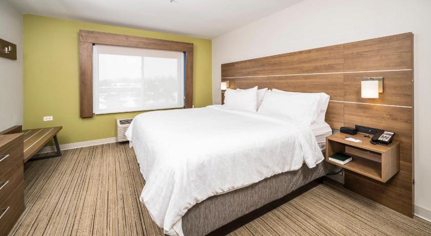 Holiday Inn Express Indianapolis South