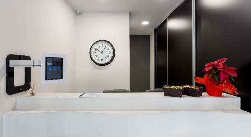 Supreme Luxury Suites by Athens Stay photo