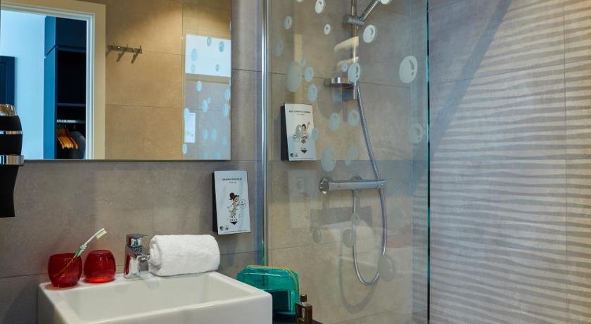 ibis Styles Liege Guillemins photo