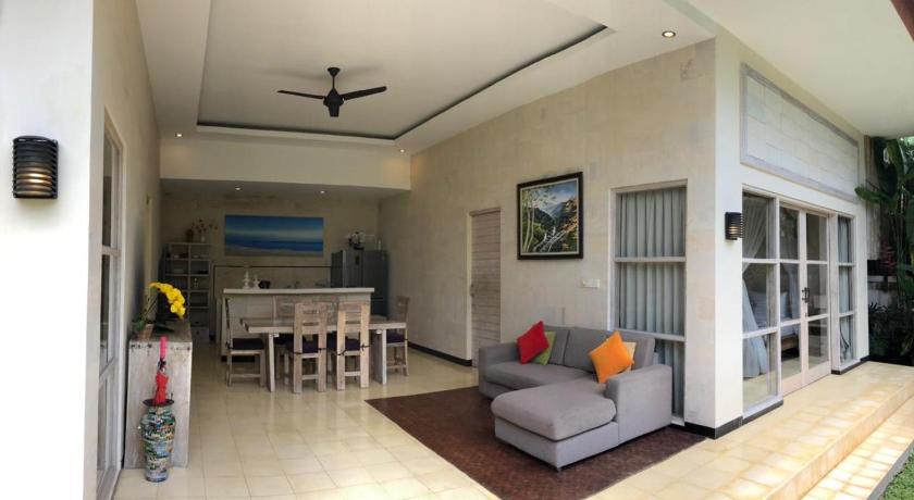 Villa Rumah Lumbung photo