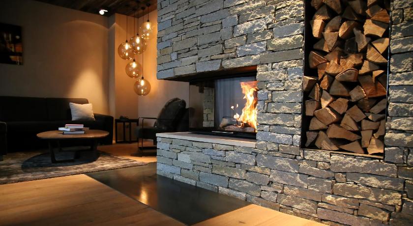 Image of Minotti Suite 6