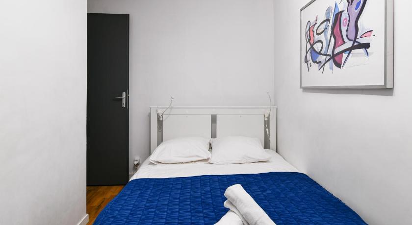 Two-Bedroom Apartment, NOCNOC - Le Petit-Colbert in Marseille