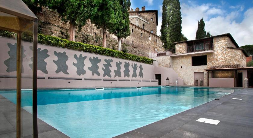 Castel Porrona Relais & Spa