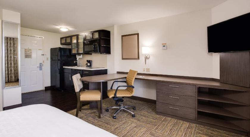 Candlewood Suites Fort Lauderdale Airport-Cruise