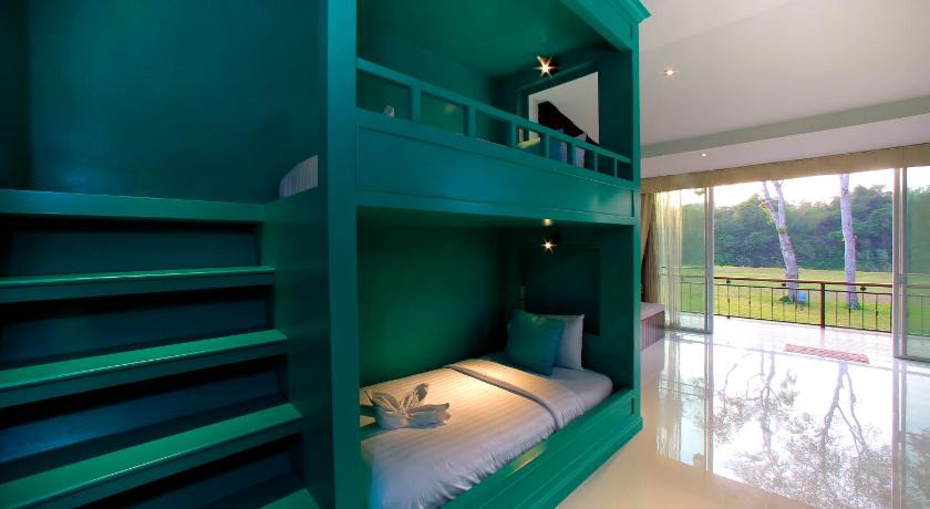 Image of 8-Bed Mixed Dormitory Room 2