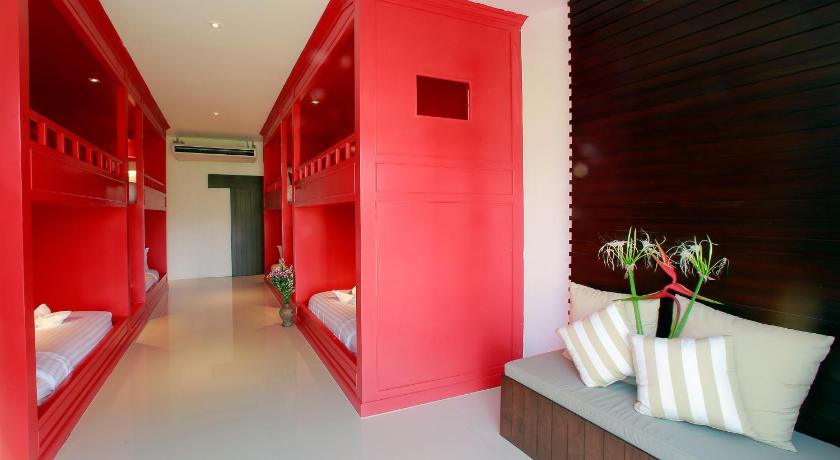 Image of 8-Bed Mixed Dormitory Room 13