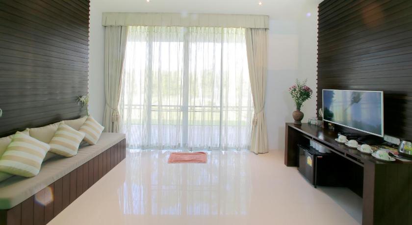 Image of 8-Bed Mixed Dormitory Room 7