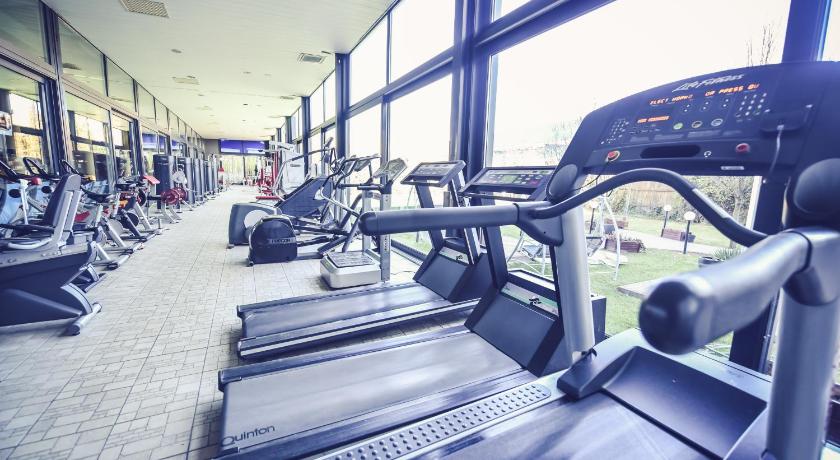 Timișoara Hotel Spa Ice Resort 4-Star Hotel pool