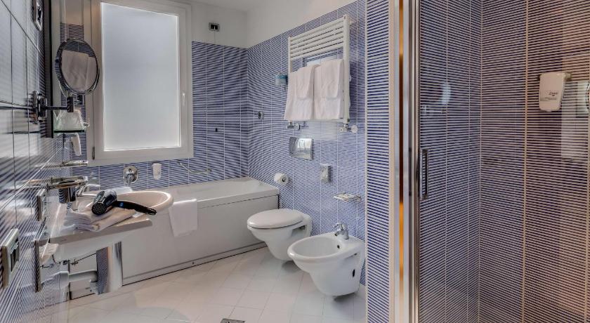 Image of Junior Suite 13