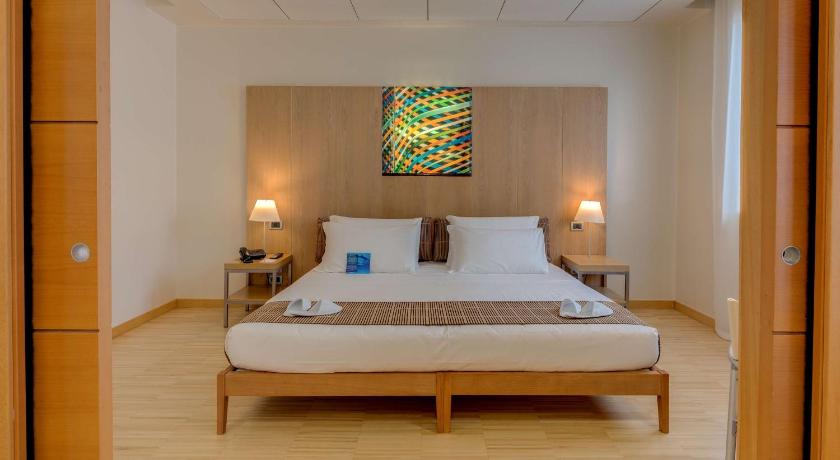Image of Triple Room 15