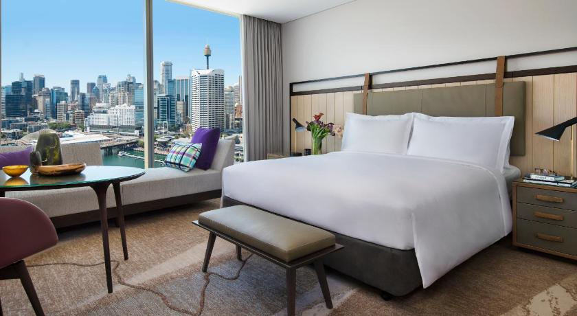 Image of Superior Room, 1 King Size Bed, Jones Bay View 0