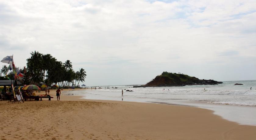 Surf Sea Breeze Apartments photo