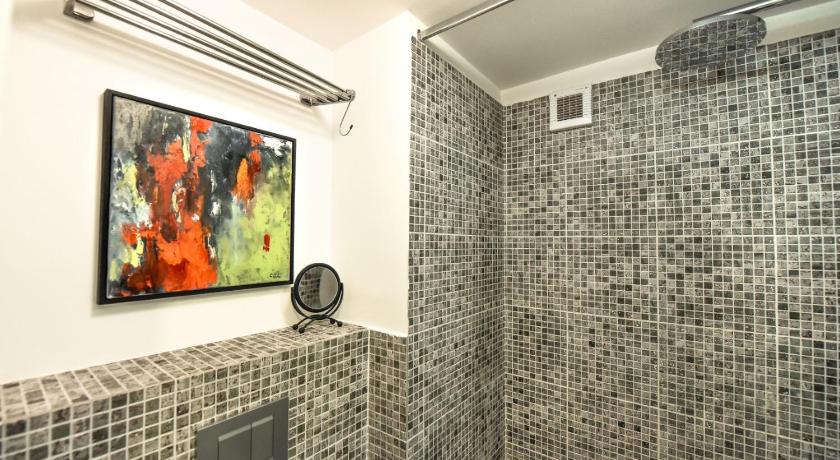 NEW - Luxurious Old Town Apartment - Homey Residence photo