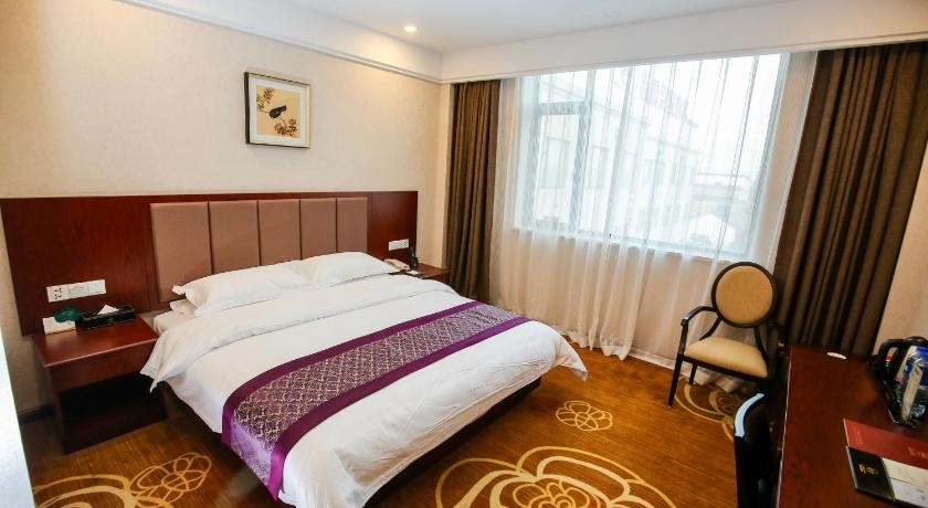 New Knight Royal Hotel Airport and International Resort photo