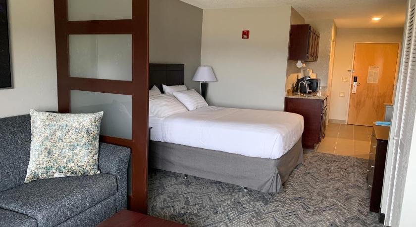 Best Western Oswego Hotel