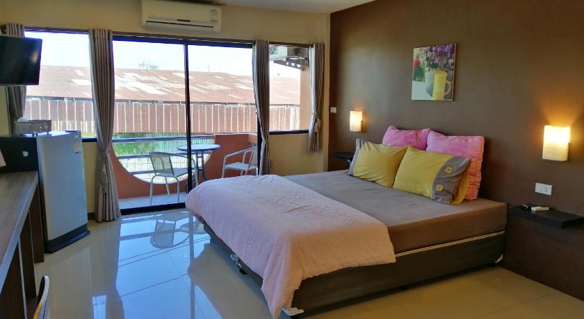 ศรีกรุงดีลักซ์โฮเตล — Hotel in Ayutthaya