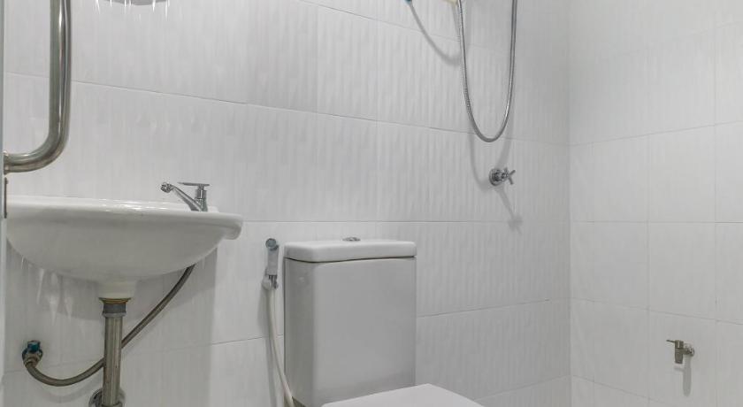 Image of 1 Person in 8-Bed Dormitory with En-Suite - Mixed 11