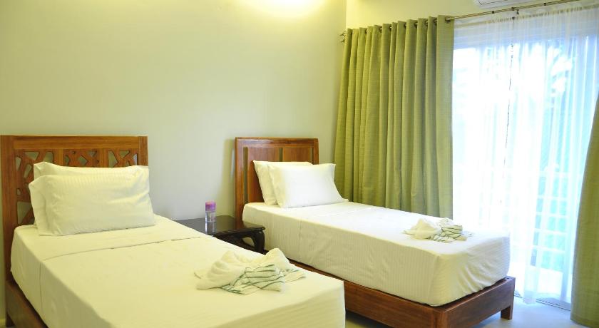 Image of Deluxe Twin Bed 8
