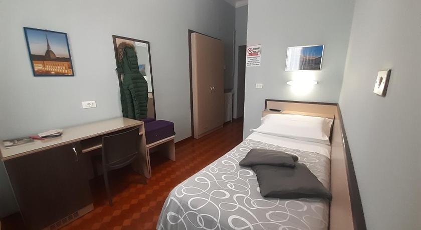 Image of Single Room with Private Bathroom 0