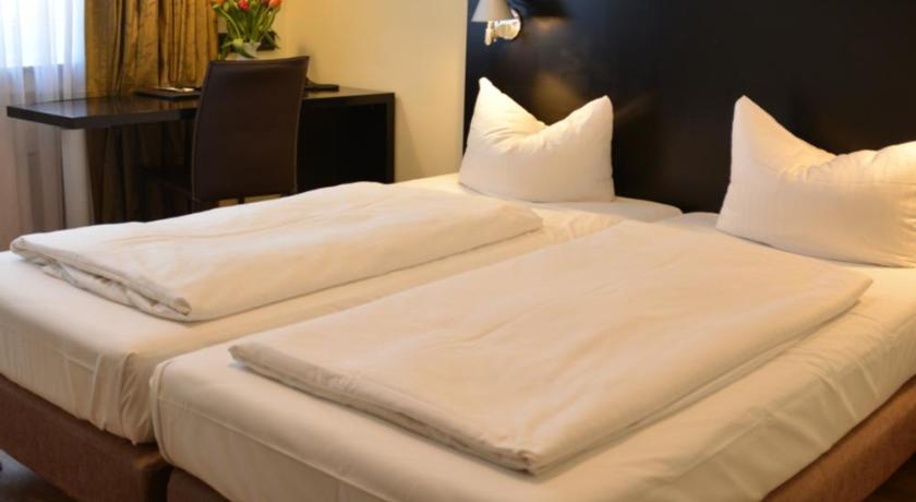 Image of Double Room 6