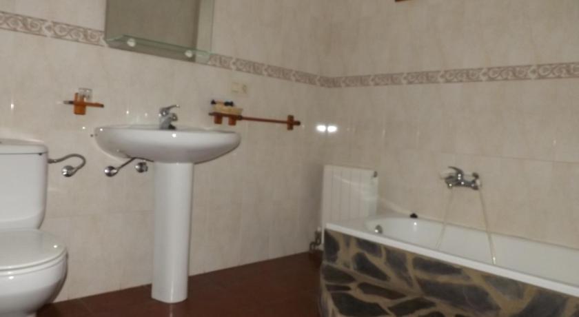 阿尔普哈拉德拉谢拉 Alojamiento Rural Mirador del Avellano 4星级 民宿 泳池