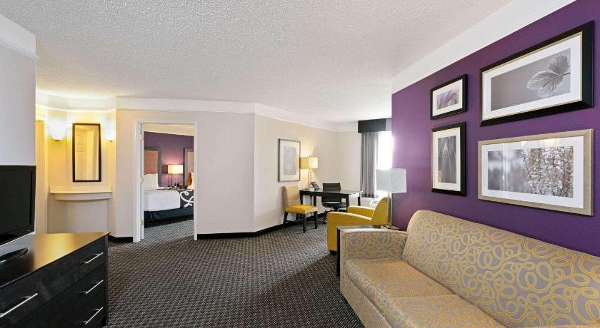 La Quinta Inn & Suites by Wyndham Phoenix Scottsdale