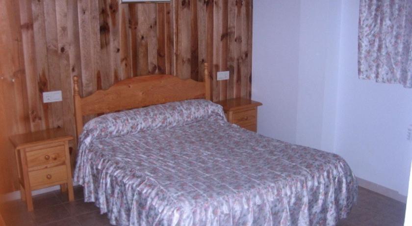 阿尔普哈拉德拉谢拉 Alojamiento Rural Mirador del Avellano 4星级 民宿 泳池