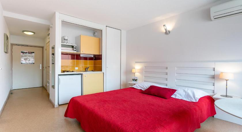 Vacanceole - Residence Le Saint Clair photo