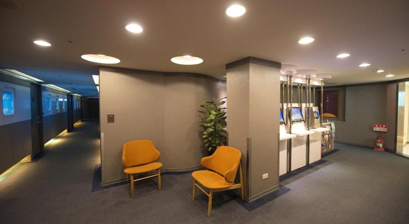 Ximen Airline Hotel photo