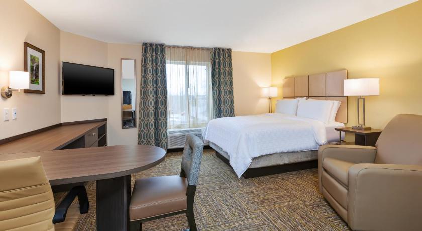 Candlewood Suites Louisville - NE Downtown Area