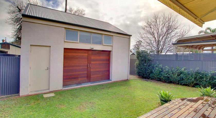 Adelaide close CBD Large Private Studio Apartment in St Peters photo
