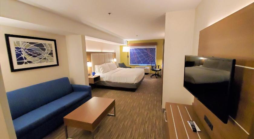 Holiday Inn Express Hotel & Suites Lynnwood