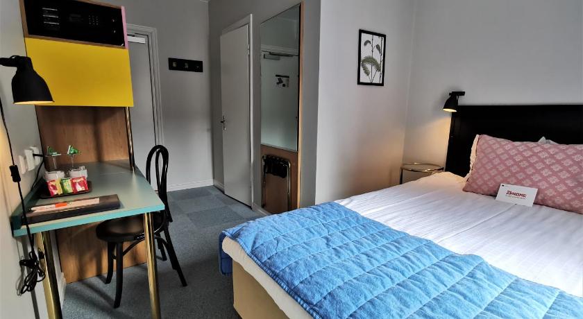 2Home Hotel Gavle photo